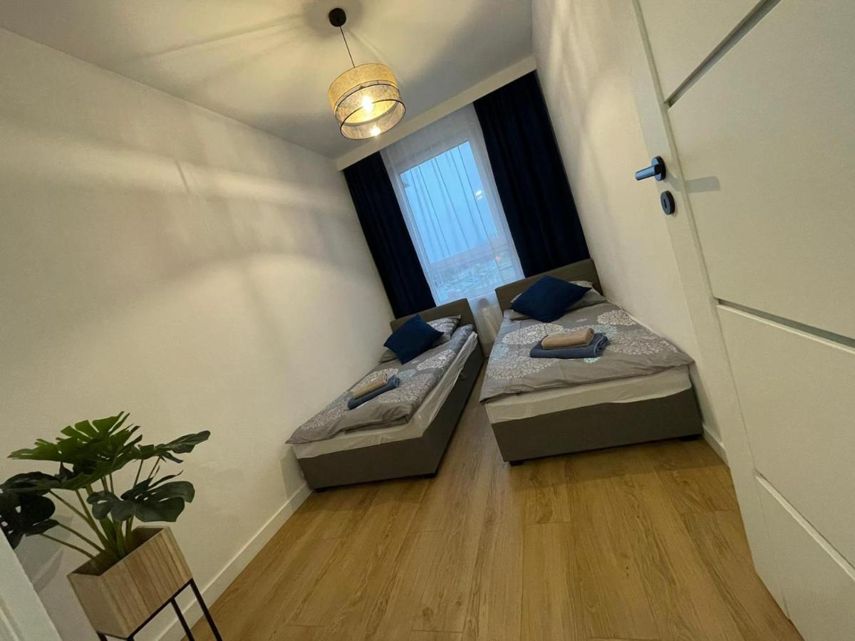 Apartament Pileckiego Nowy Dwor Mazowiecki Modlin Airport Esterno foto