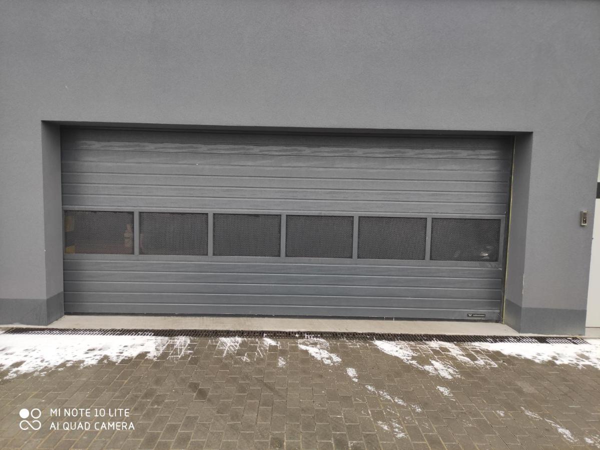 Apartament Pileckiego Nowy Dwor Mazowiecki Modlin Airport Esterno foto